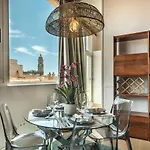 Duplex With Private Terrace & City Views - Center By Rems